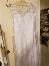 plus size wedding dress