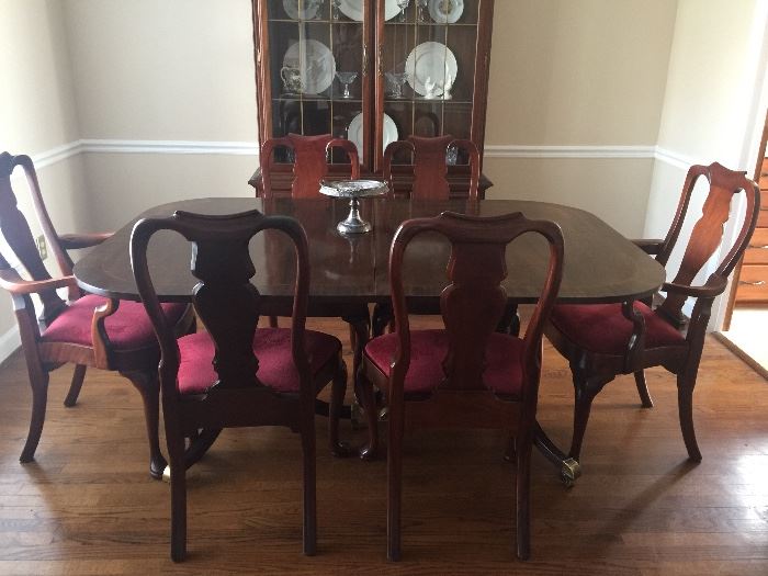Solid banded two pedestal dining table.  8 colonial t-back chairs by Hickory Chair