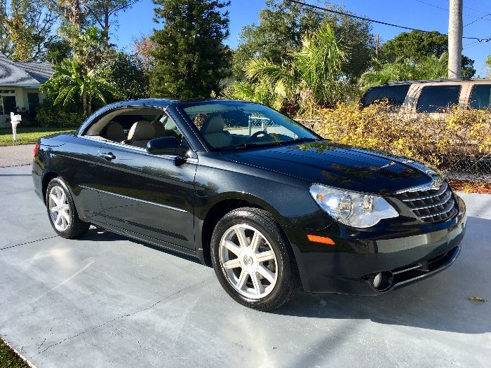 2008 Chrysler Sebring Hard Top Convertible - only 74k miles!