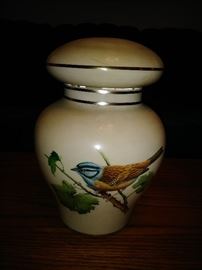antique vase w/lid