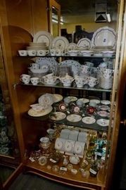 China with discontinued Patterns