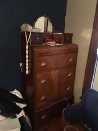 3 pic antique bedroom set