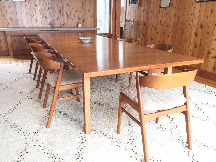 BUY IT NOW! 11 1/2' long dining table (3 leafs) and 7 chairs. 