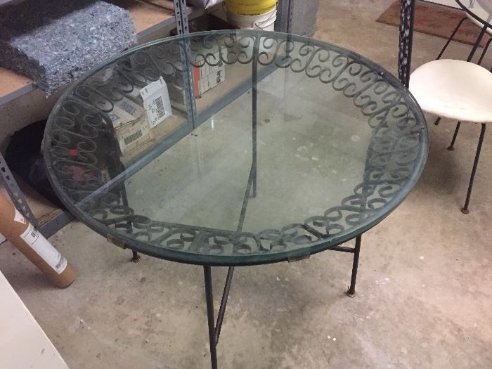 BUY IT NOW! Arthur Umanoff table. 36" glass top. Shows some rust $250-
