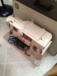 Portable sewing machine (1 of 2 sewing machines)