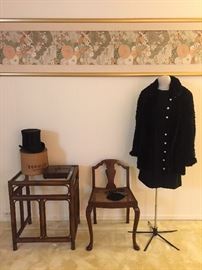 27Antique Top Hat  Contemporary Woven Mink Coat