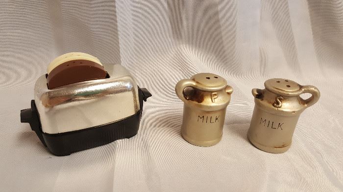 Vintage Toaster & Milk Jug S&P Shakers