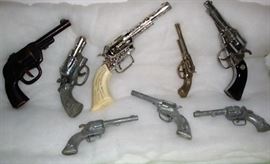 VINTAGE TOY GUNS