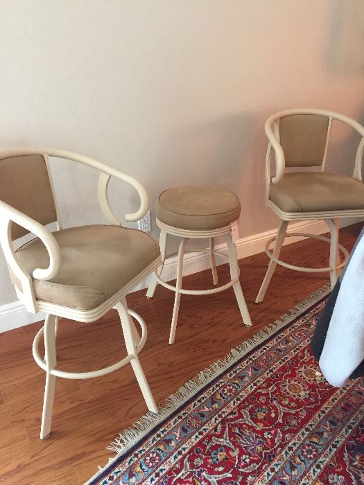 matching bar chairs. like new condition