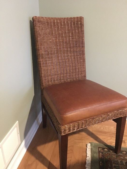 Set of 6 Ethan Allen Dining Room Chairs!