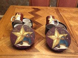 Holiday cups and box set