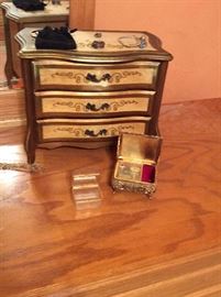 Jewelry boxes assorted