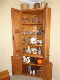 another corner cabinet, vintage, open