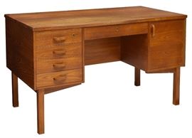 DANISH MIDCENTURY MODERN TEAKWOOD WRITING DESK