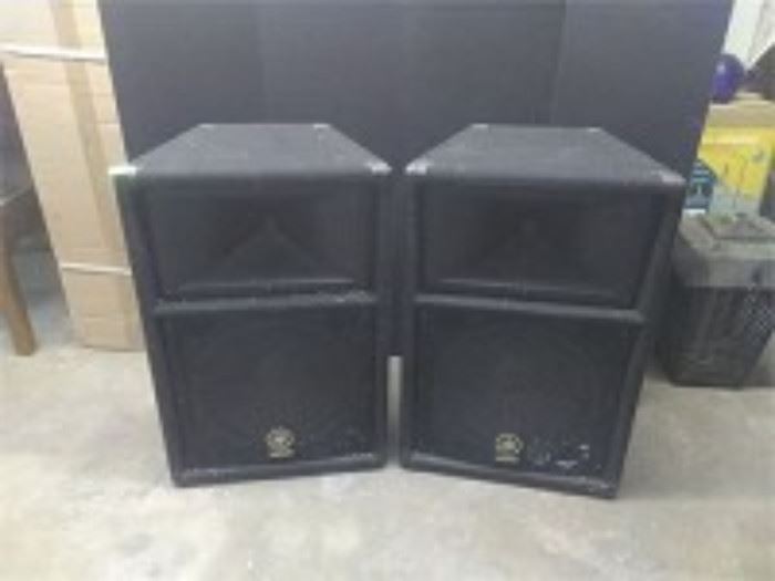 Pair of Yamaha S112V Speakers