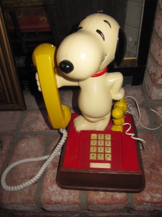 Snoopy and Woodstock phone