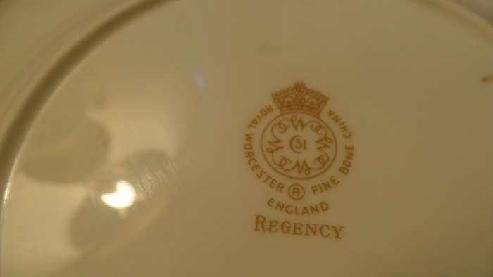 More China, Royal Worcester, Service for 12