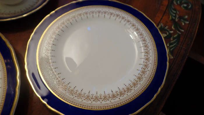 More China, Royal Worcester, Service for 12