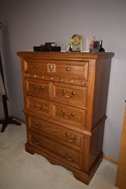 Bedroom Wooden Chest Of Drawers