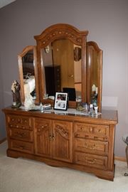 Bedroom Dresser With Mirror