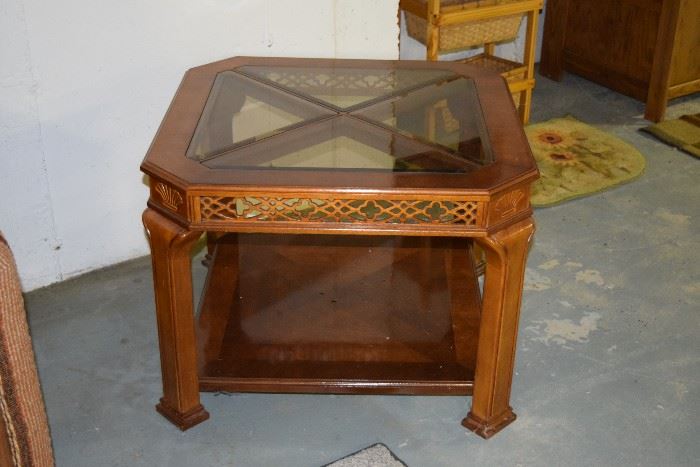 Wood/Glass Top End Table