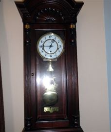 Howard Miller Pendulum Clock