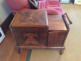 Vintage wood inlay 50’s small cart bar!