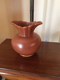Redwing vase