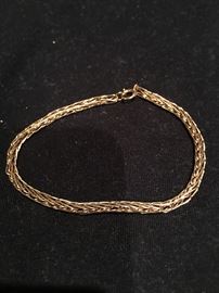 14kt gold bracelet