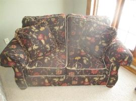 Sherrill furniture loveseat 