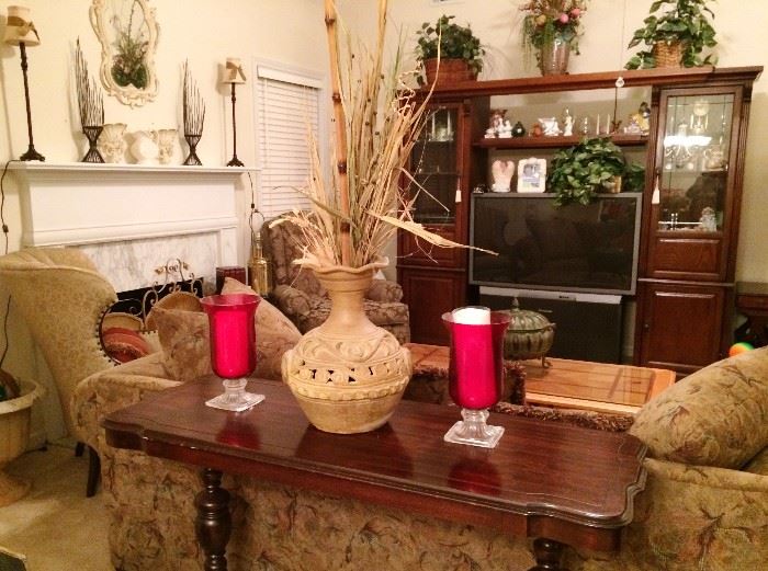 Sofa table, Vases, Decor & More