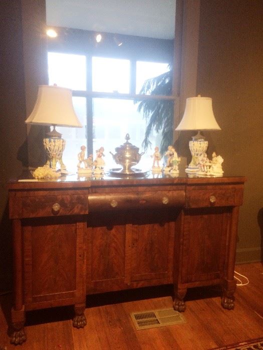 1800's sideboard     pair of lamps from Italy