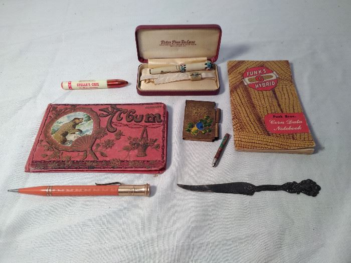 (7) Vintage Items  http://www.ctonlineauctions.com/detail.asp?id=689010