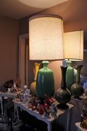 Vintage green porcelain Haeger table lamp