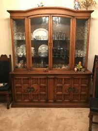 China Hutch with great condition matching table 