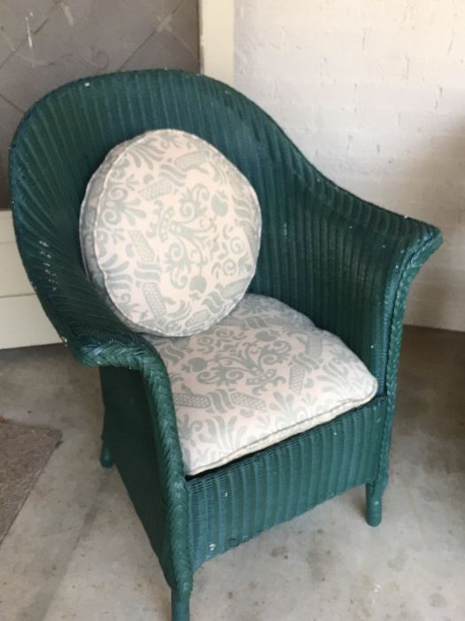  Great upholstery ! Antique wicker chair