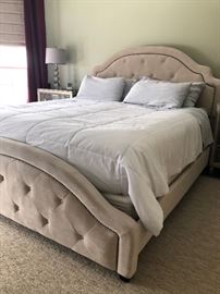 0XZuwVsSka7QaHH32Hzw