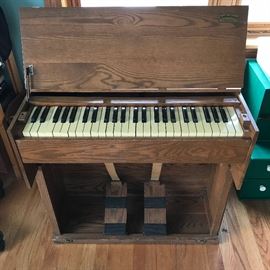 Take it on the Road with an Estey field pump organ  http://www.ctonlineauctions.com/detail.asp?id=678842