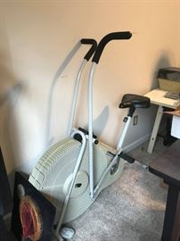 #20 lifestyler 3500 airdyne exercise bike $35.00