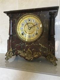 MANTLE CLOCK