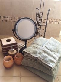 High end bathroom decor