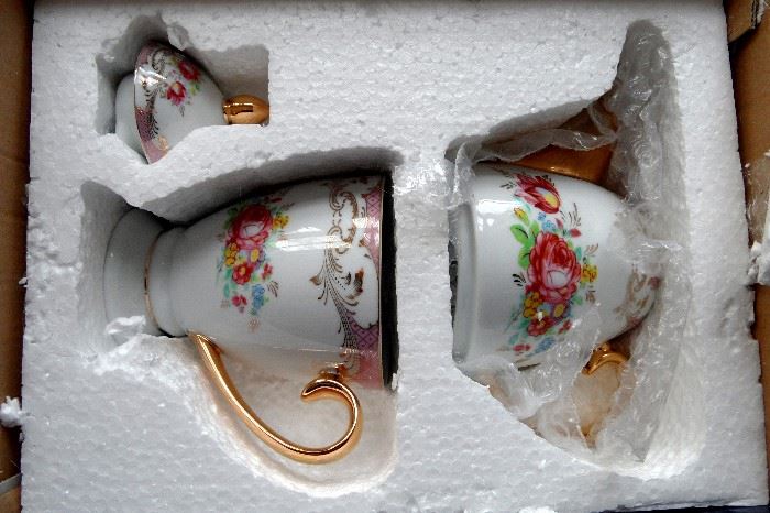 Sorelle porcelain Tea for One set