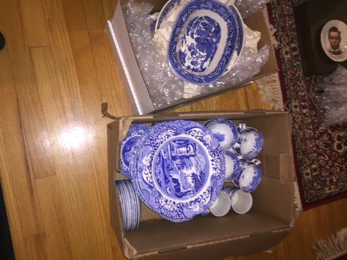 lots of Blue Willow pattern from Spode, Wedgwood, and Johnson Brothers
