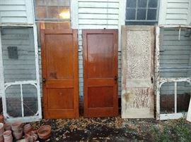 Look what we found in the secret hiding place?              
Yep, vintage screen doors and solid heart pine doors, with original hardware.                                                             Spring restoration projects are now complete!