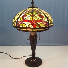 Lighting Stained Jeweled Glass Rose Shade Table Lamp