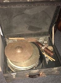 Old drum set 