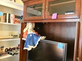 Office tv hutch