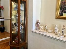 Display cabinet, Lladros, etc 