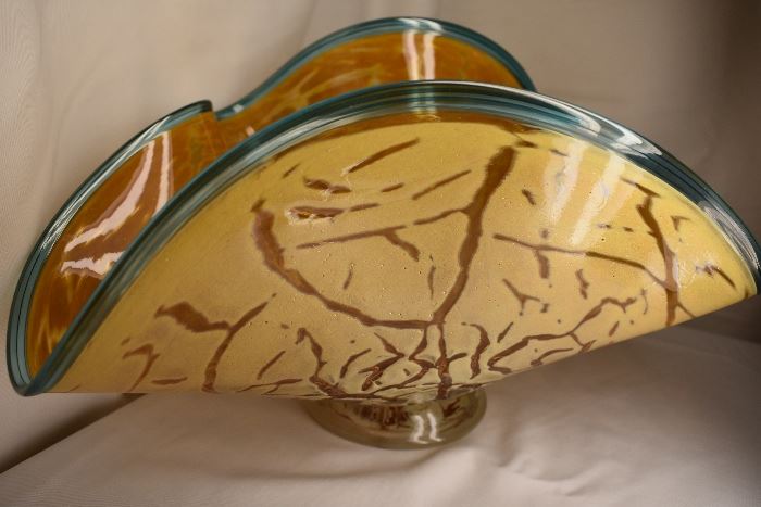 Iquis Flared Art Glass Bowl