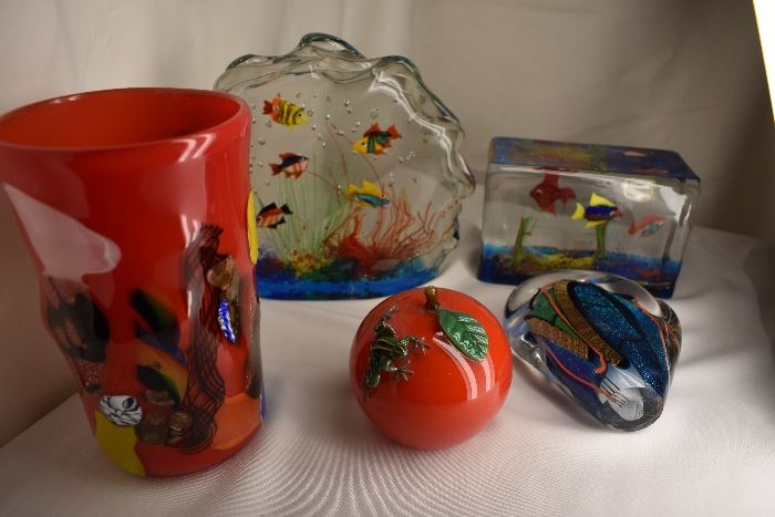 Oggelio Murano, Sillars Orient and Flume Apple, Shawn Messenger Bulbous Paperweight Evolution Dichroic Image, and Art Glass Aquariums